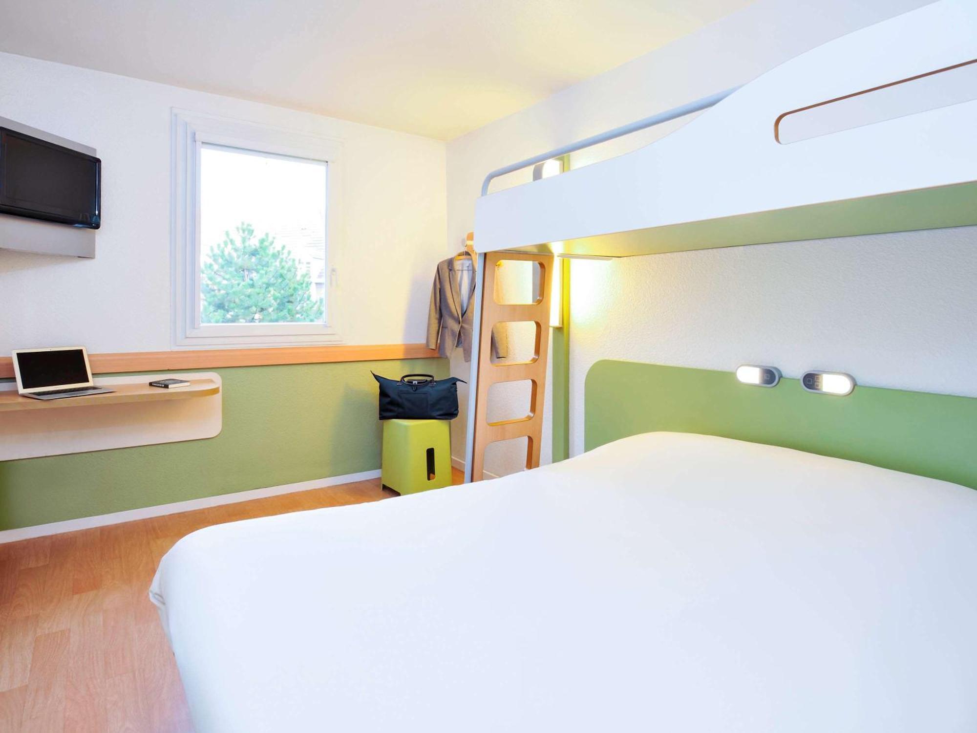 Ibis Budget Lille Gares Vieux-Lille Bagian luar foto