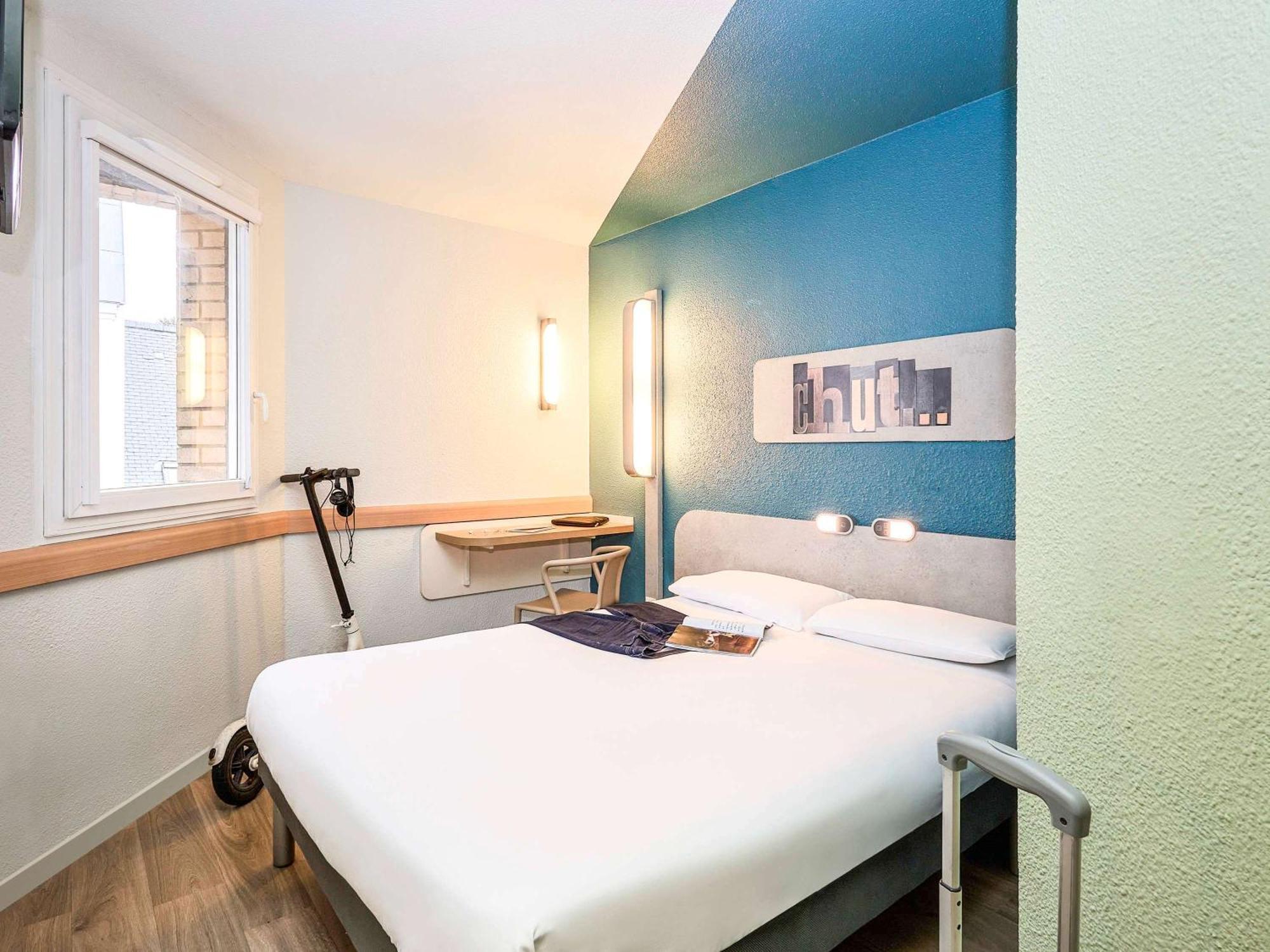 Ibis Budget Lille Gares Vieux-Lille Bagian luar foto
