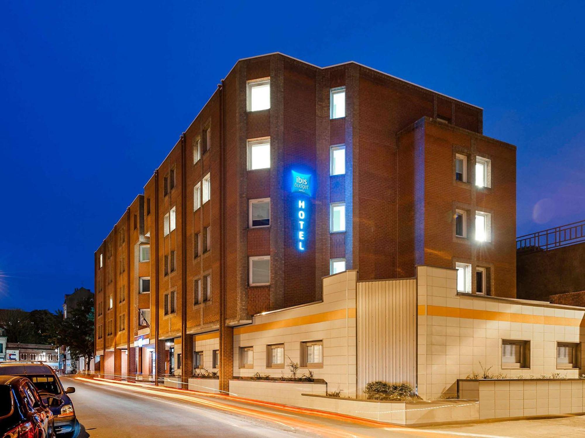 Ibis Budget Lille Gares Vieux-Lille Bagian luar foto