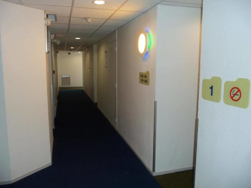 Ibis Budget Lille Gares Vieux-Lille Bagian luar foto